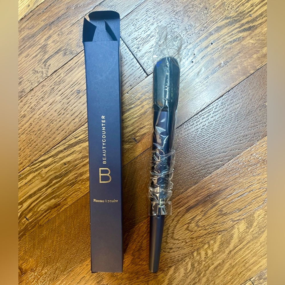 New in Box Beautycounter Powder Brush